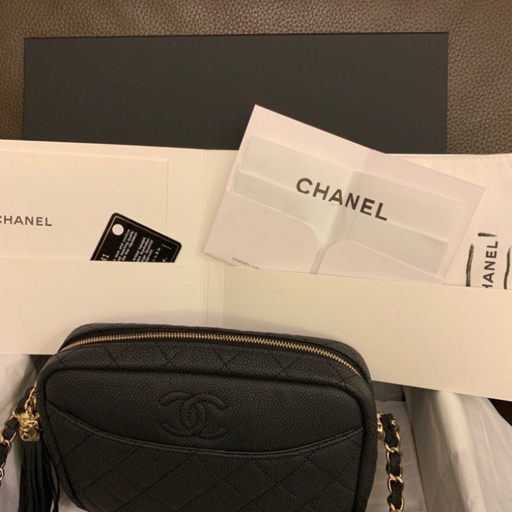 Chanel medium classic black crossbody camera bag - Picture 6 of 7
